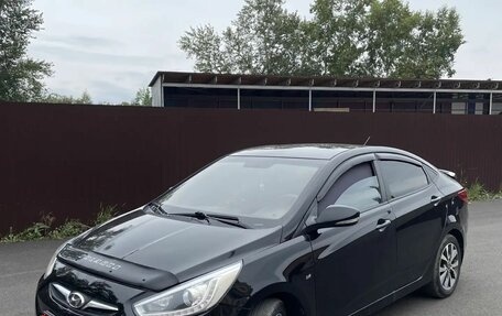 Hyundai Solaris II рестайлинг, 2013 год, 800 000 рублей, 1 фотография