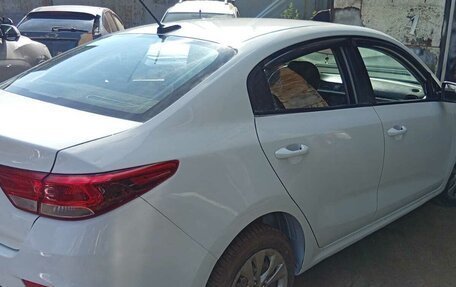 KIA Rio IV, 2018 год, 650 000 рублей, 8 фотография