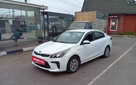 KIA Rio IV, 2018 год, 650 000 рублей, 3 фотография