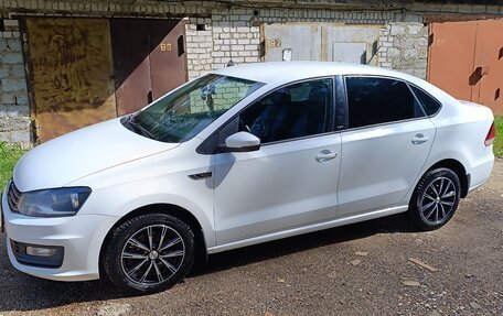 Volkswagen Polo VI (EU Market), 2016 год, 950 000 рублей, 2 фотография