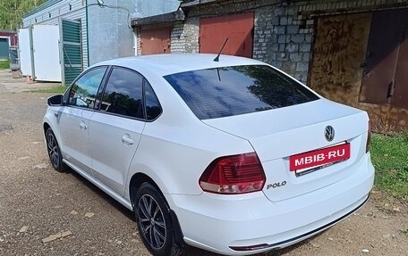 Volkswagen Polo VI (EU Market), 2016 год, 950 000 рублей, 3 фотография