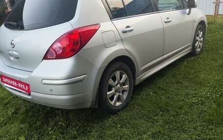 Nissan Tiida, 2011 год, 900 000 рублей, 4 фотография