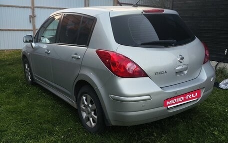 Nissan Tiida, 2011 год, 900 000 рублей, 7 фотография