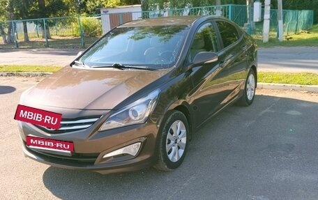 Hyundai Solaris II рестайлинг, 2016 год, 900 000 рублей, 2 фотография