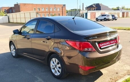 Hyundai Solaris II рестайлинг, 2016 год, 900 000 рублей, 8 фотография