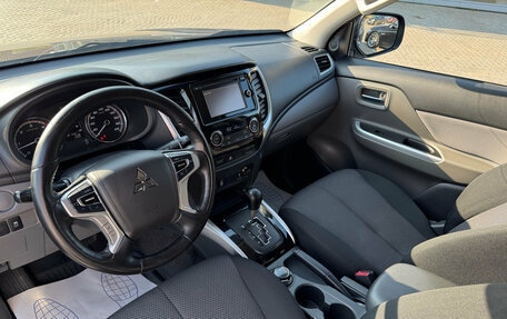 Mitsubishi L200 IV рестайлинг, 2017 год, 2 320 000 рублей, 7 фотография
