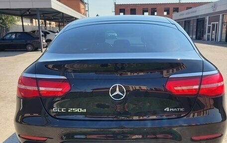 Mercedes-Benz GLC, 2018 год, 3 200 000 рублей, 2 фотография