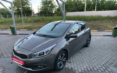 KIA cee'd III, 2014 год, 870 000 рублей, 2 фотография