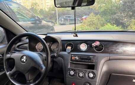 Mitsubishi Outlander III рестайлинг 3, 2004 год, 400 000 рублей, 6 фотография