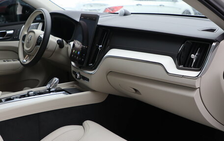Volvo XC60 II, 2025 год, 7 250 000 рублей, 26 фотография