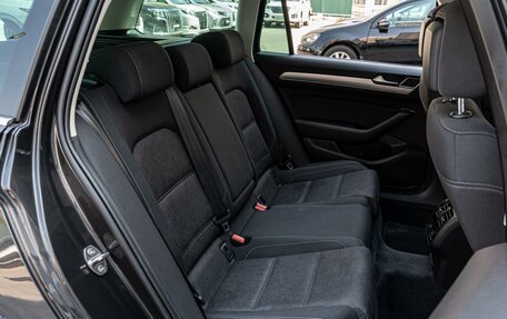 Volkswagen Passat B8 рестайлинг, 2019 год, 2 148 000 рублей, 7 фотография