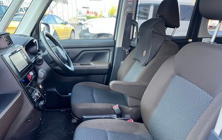 Toyota Roomy I, 2021 год, 1 299 000 рублей, 21 фотография