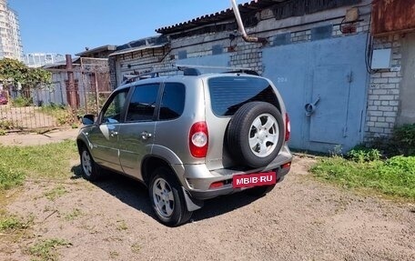 Chevrolet Niva I рестайлинг, 2012 год, 290 000 рублей, 9 фотография