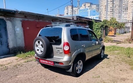 Chevrolet Niva I рестайлинг, 2012 год, 290 000 рублей, 11 фотография