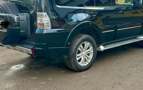 Mitsubishi Pajero IV, 2013 год, 1 950 000 рублей, 4 фотография