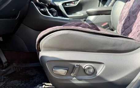 Toyota RAV4, 2019 год, 2 945 000 рублей, 12 фотография