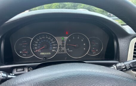 Toyota Land Cruiser 100 рестайлинг 2, 2003 год, 1 650 000 рублей, 9 фотография