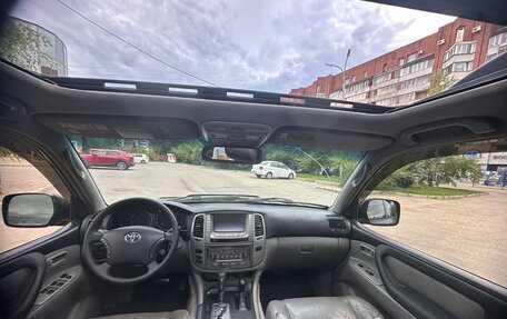 Toyota Land Cruiser 100 рестайлинг 2, 2003 год, 1 650 000 рублей, 6 фотография