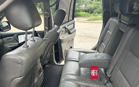 Toyota Land Cruiser 100 рестайлинг 2, 2003 год, 1 650 000 рублей, 7 фотография