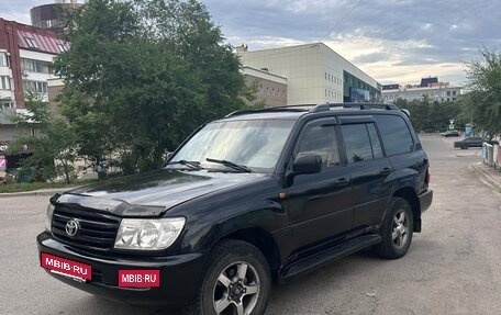 Toyota Land Cruiser 100 рестайлинг 2, 2003 год, 1 650 000 рублей, 3 фотография