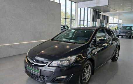 Opel Astra J, 2014 год, 549 000 рублей, 3 фотография
