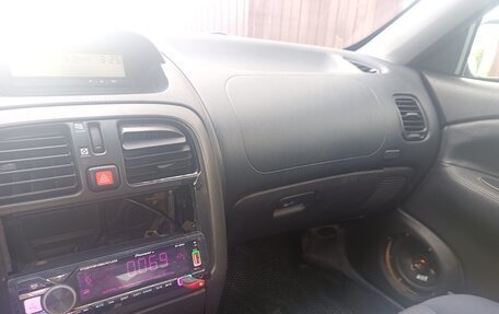 Mitsubishi Carisma I, 2002 год, 165 000 рублей, 4 фотография