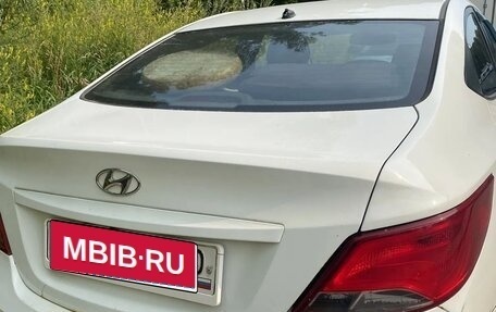 Hyundai Solaris II рестайлинг, 2015 год, 520 000 рублей, 1 фотография