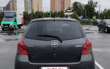 Toyota Yaris III рестайлинг, 2008 год, 320 000 рублей, 2 фотография