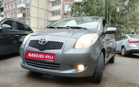 Toyota Yaris III рестайлинг, 2008 год, 320 000 рублей, 4 фотография