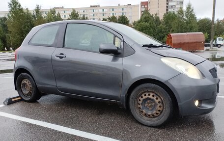Toyota Yaris III рестайлинг, 2008 год, 320 000 рублей, 16 фотография