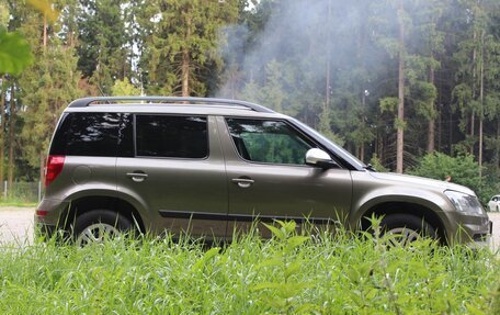 Skoda Yeti I рестайлинг, 2014 год, 1 000 000 рублей, 8 фотография