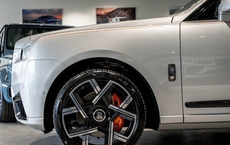 Rolls-Royce Cullinan, 2024 год, 34 500 000 рублей, 9 фотография