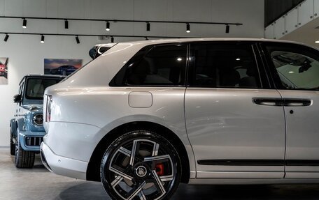 Rolls-Royce Cullinan, 2024 год, 34 500 000 рублей, 6 фотография