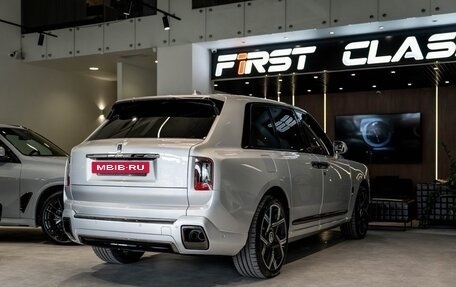 Rolls-Royce Cullinan, 2024 год, 34 500 000 рублей, 7 фотография