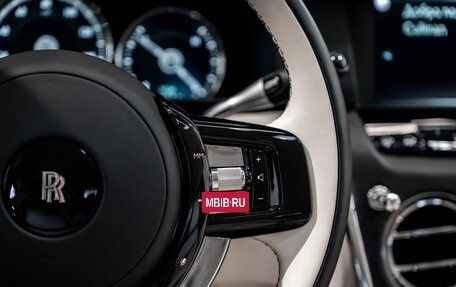 Rolls-Royce Cullinan, 2024 год, 34 500 000 рублей, 19 фотография