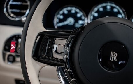 Rolls-Royce Cullinan, 2024 год, 34 500 000 рублей, 22 фотография