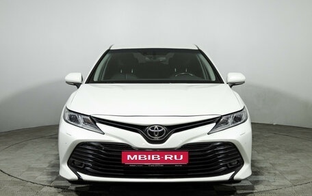 Toyota Camry, 2018 год, 2 399 585 рублей, 2 фотография