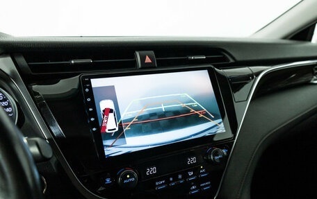 Toyota Camry, 2018 год, 2 399 585 рублей, 15 фотография