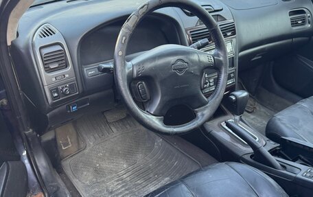 Nissan Maxima VIII, 2000 год, 150 000 рублей, 5 фотография
