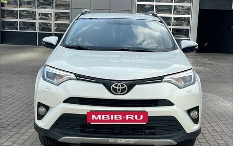 Toyota RAV4, 2018 год, 1 690 000 рублей, 5 фотография