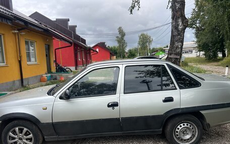 Daewoo Nexia I рестайлинг, 2009 год, 135 000 рублей, 4 фотография