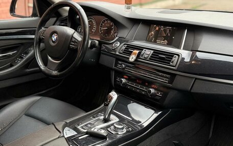 BMW 5 серия, 2015 год, 1 650 000 рублей, 5 фотография