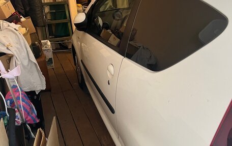 Peugeot 107 I рестайлинг, 2014 год, 700 000 рублей, 2 фотография