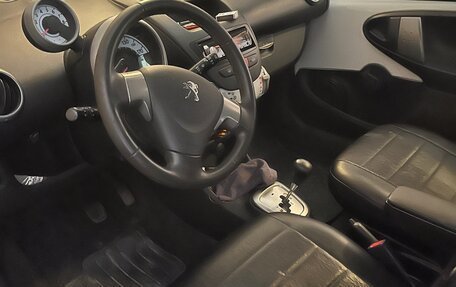 Peugeot 107 I рестайлинг, 2014 год, 700 000 рублей, 6 фотография