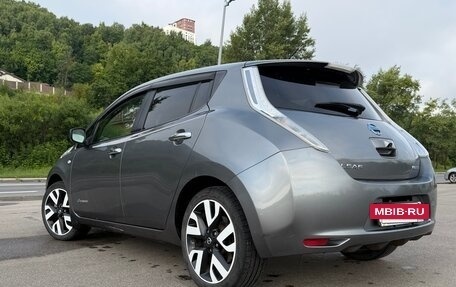 Nissan Leaf I, 2016 год, 990 000 рублей, 8 фотография