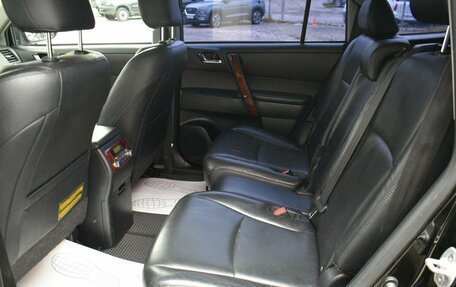 Toyota Highlander III, 2011 год, 1 749 000 рублей, 10 фотография