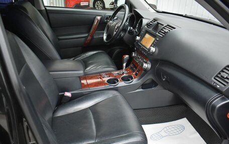Toyota Highlander III, 2011 год, 1 749 000 рублей, 15 фотография