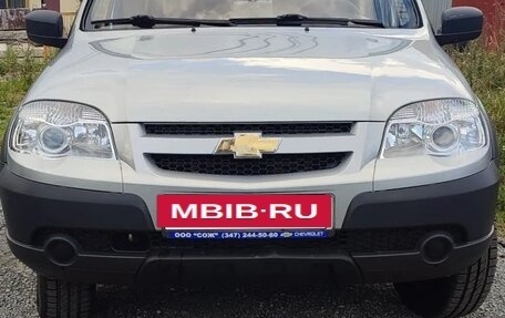 Chevrolet Niva I рестайлинг, 2013 год, 670 000 рублей, 2 фотография