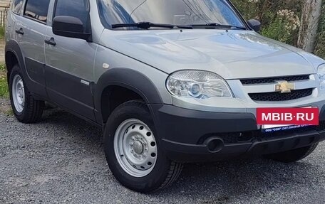 Chevrolet Niva I рестайлинг, 2013 год, 670 000 рублей, 6 фотография