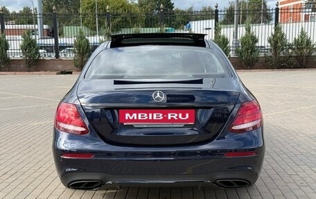 Mercedes-Benz E-Класс, 2016 год, 3 490 000 рублей, 7 фотография